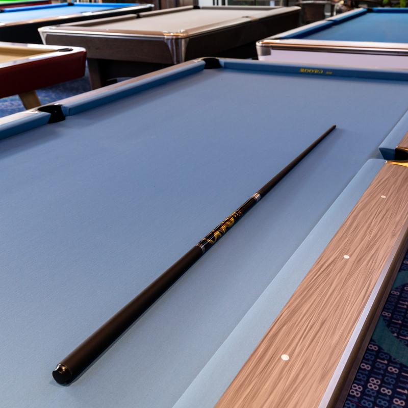 Premium Carbon Fiber Pool Cue with 12.5mm Tip - Dragon Design, Split Design for Versatile Use - Perfect Gift for Holidays & Father's Day billiards