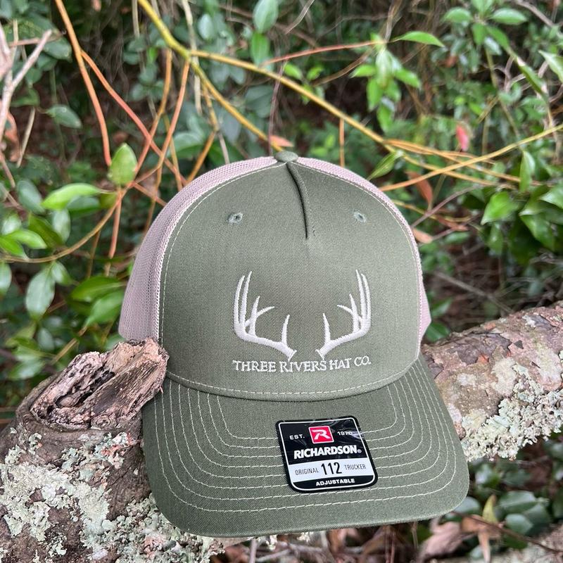 Classic Whitetail Rack - Richardson 112 Trucker Snapback Hat